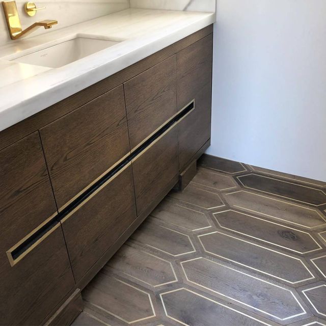 Паркет с металлом