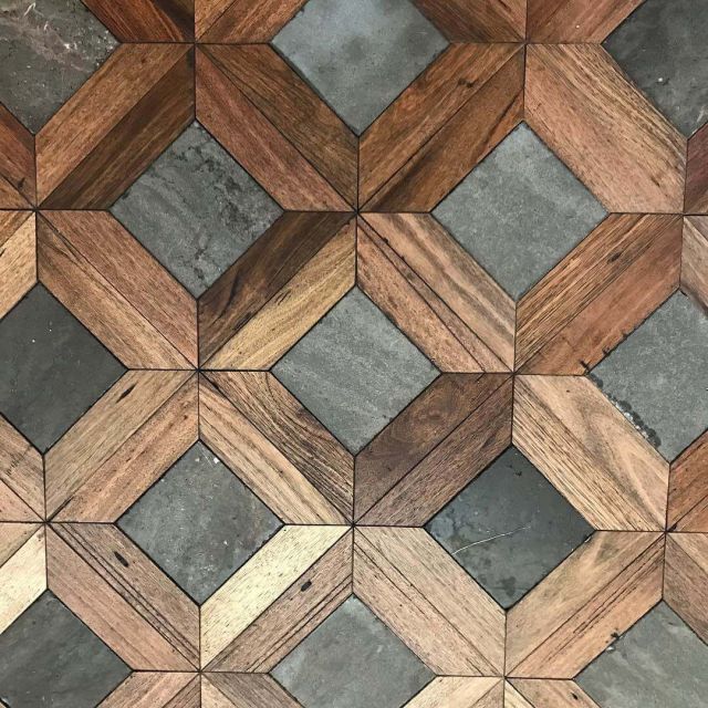 Паркет с камнем